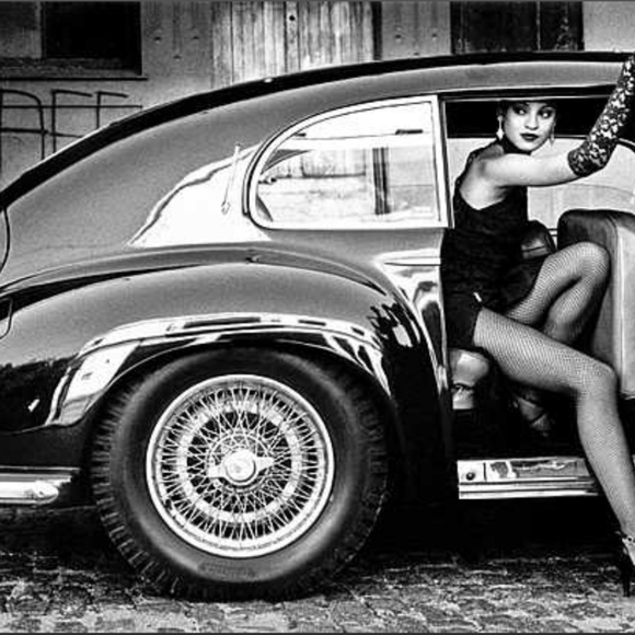 Meet your Posher, Neilly🌺 - Picture 4 of 6